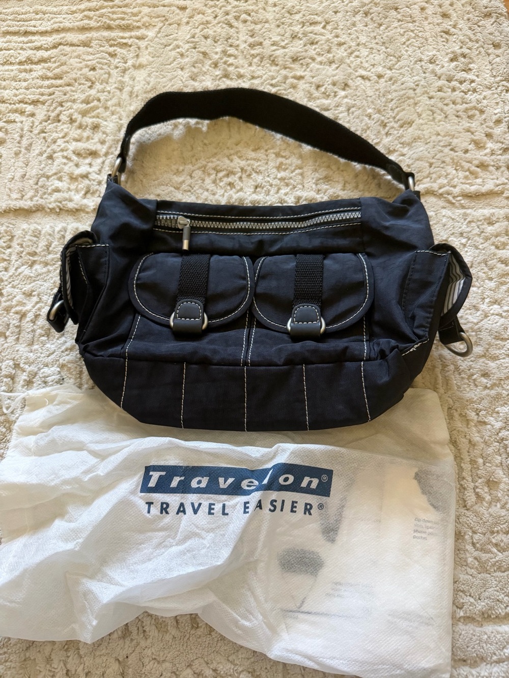 Travelon Black Multi-Pocket Crossbody Organizer